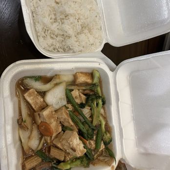 China Garden - Tofu with mixed vegetables - Chinese Near Me - Houston, Texas China Garden - Tofu with mixed vegetables - Chinese Near Me - Houston, Texas