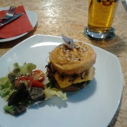 Fresh Freaks Bistro - Burger s husím masem/Goose burger