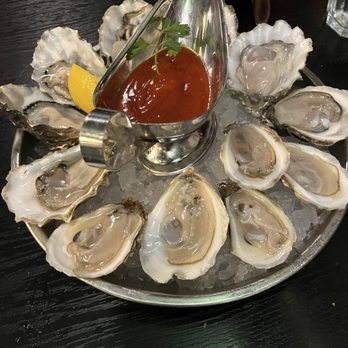 Sotto Mare - Oysters on Half Shell - Seafood Near Me - San Francisco, California