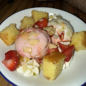 Cucina Morini - Ice Cream with Cake - Italian Near Me - Washington, DC, District of Columbia