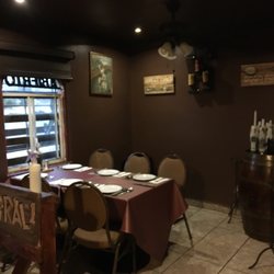 Restaurant Angus Beef - Inside