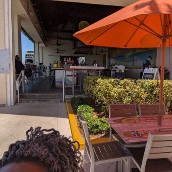 5 o'Clock Somewhere Bar & Grill - Bars Near Me - Hollywood, Florida