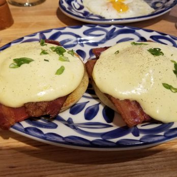 Fielding's Wood Grill - Eggs Benedict - New American Near Me - Shenandoah, Texas Fielding's Wood Grill - Eggs Benedict - New American Near Me - Shenandoah, Texas