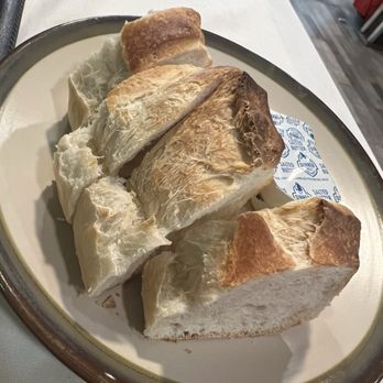 Mona Lisa Ristorante - Bread and butter - Italian Near Me - Thomaston, Connecticut Mona Lisa Ristorante - Bread and butter - Italian Near Me - Thomaston, Connecticut