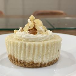 Amo I Dolce - Almond With Frosting