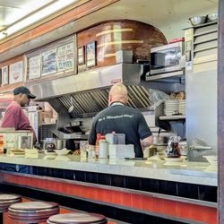 Tastee Diner - Counter seating!