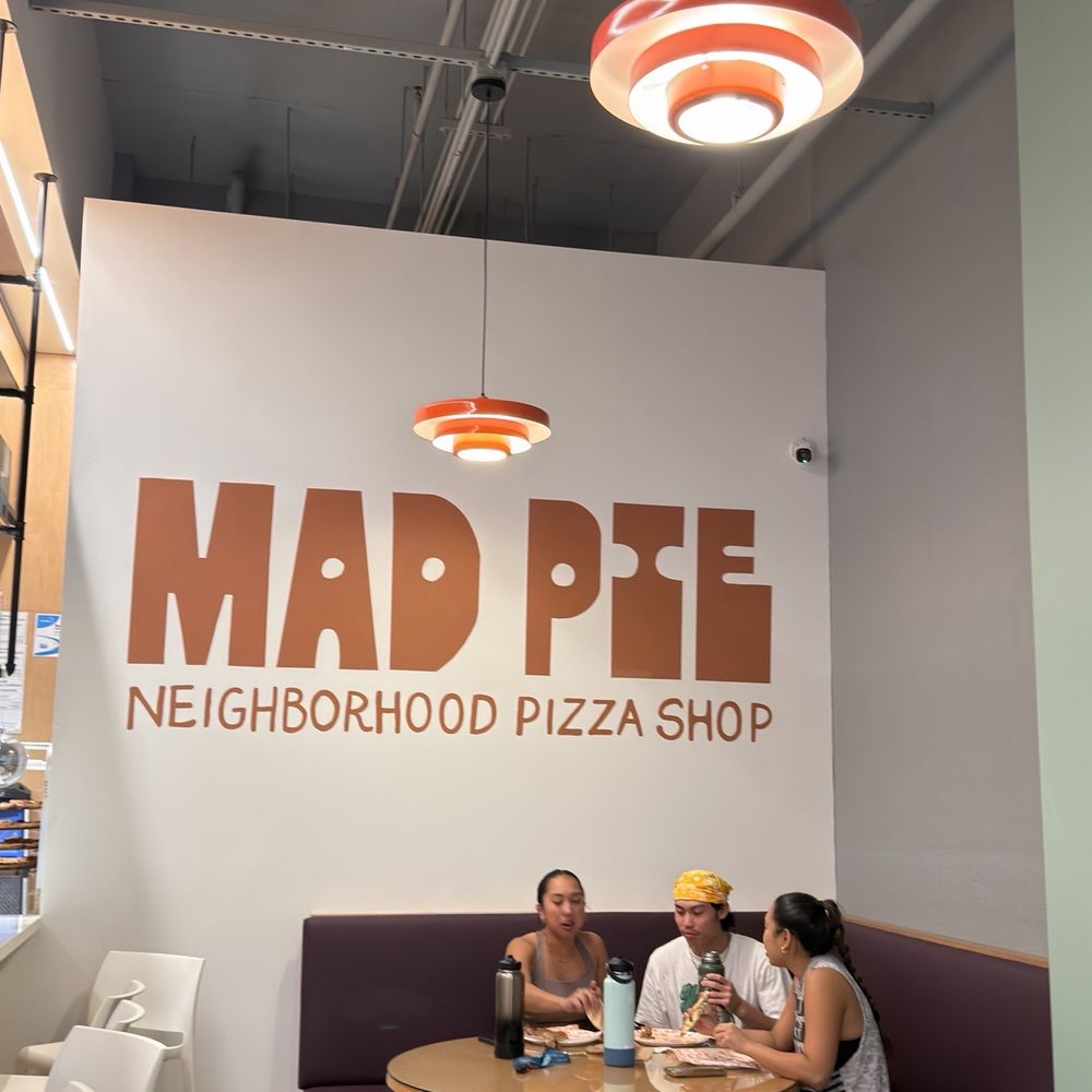Mad Pie - Great ambiance - Pizza Near Me - Honolulu, Hawaii Mad Pie - Great ambiance - Pizza Near Me - Honolulu, Hawaii