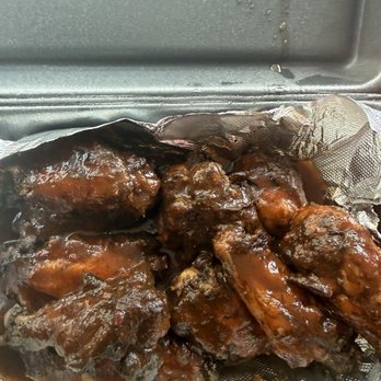 Irie Plates Restaurant & Bar - Jerk chicken wings 10 piece - Caribbean Near Me - Winston-Salem, North Carolina Irie Plates Restaurant & Bar - Jerk chicken wings 10 piece - Caribbean Near Me - Winston-Salem, North Carolina