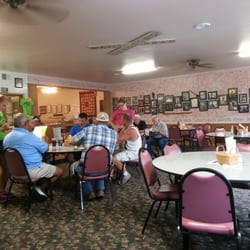 Mary Jo's Hobo House and Catering - Lunch time at the Hobo House