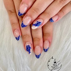 Nail Icon Studio