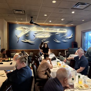 Bonefish Grill - A view of the cozy second dining room away from the bar. - Seafood Near Me - Schaumburg, Illinois