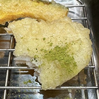 Tempura Kiki - Matcha Salt apparently pairs well with fish and shrimp tempura - Japanese Near Me - Honolulu, Hawaii Tempura Kiki - Matcha Salt apparently pairs well with fish and shrimp tempura - Japanese Near Me - Honolulu, Hawaii
