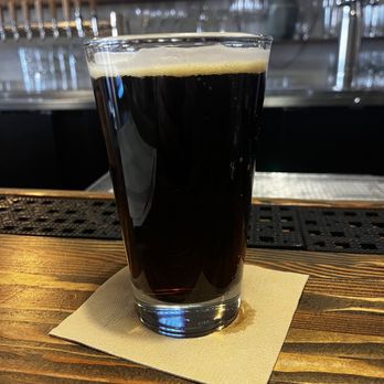 Old Town Tap - Six Rivers Macadamia Nut stout - Pizza Near Me - Truckee, California