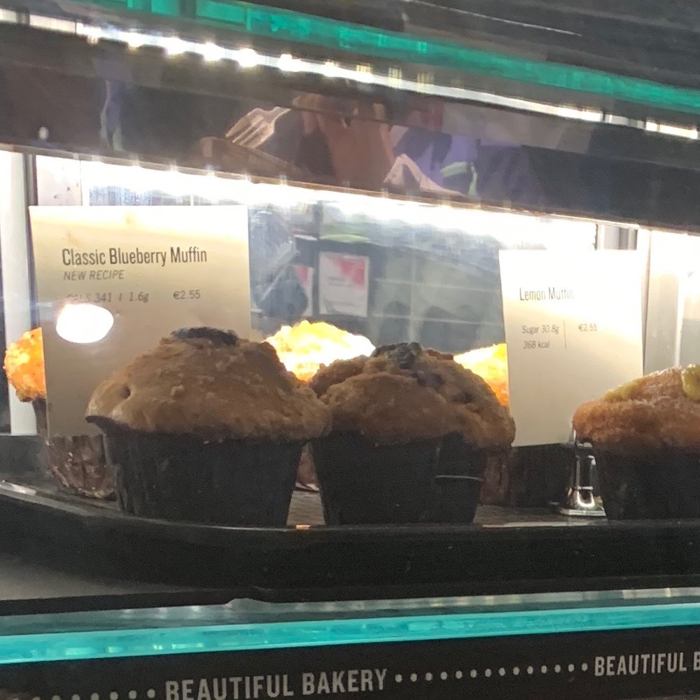 Starbucks - Coffee & Tea Near Me - Sutton, D