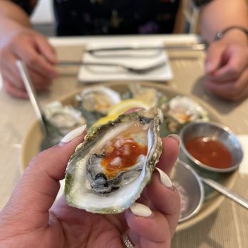 Bloom - Oysters - New American Near Me - Verona, New Jersey Bloom - Oysters - New American Near Me - Verona, New Jersey