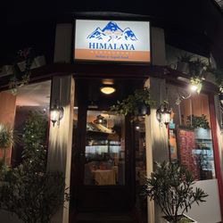 Himalaya - Front entrance