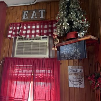 Branding Iron Cafe - Breakfast & Brunch Near Me - Wahoo, Nebraska