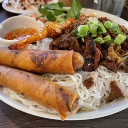 Charbroiled Pork Chop with Steamed Rice / Cơm Sườn Nướng