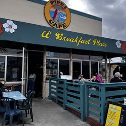 Pipes Cafe - Pipes Cafe. Front entrance and outdoor seating