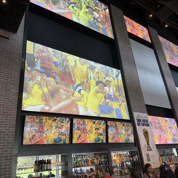 Biggio's - Sports Bars Near Me - Houston, Texas