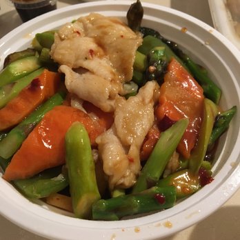 Hing Wong - Chicken with asparagus in garlic sauce - Chinese Near Me - Brooklyn, New York