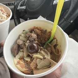 Dave's 12th Street Food Mart - Yummy yogurt!