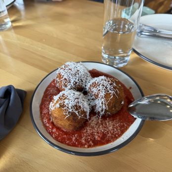 Pizzeria da Laura - arancini - Pizza Near Me - Berkeley, California