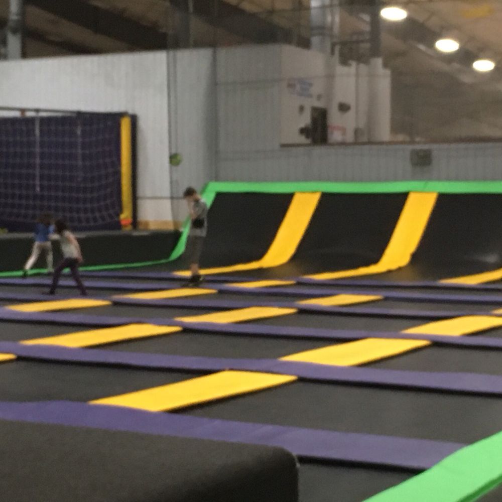 Free jump! Free jump!
