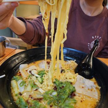 Class 302 Cafe - Spicy Pork Bone Noodle Soup - Taiwanese Near Me - Cerritos, California Class 302 Cafe - Spicy Pork Bone Noodle Soup - Taiwanese Near Me - Cerritos, California