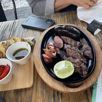 Kao Bar & Grill - Tablita Parrilla Appitizer - Argentine Near Me - Hallandale Beach, Florida Kao Bar & Grill - Tablita Parrilla Appitizer - Argentine Near Me - Hallandale Beach, Florida