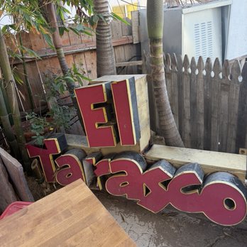 El Tarasco - Cool spot upstairs you can eat at if it's packed inside. - Mexican Near Me - Manhattan Beach, California El Tarasco - Cool spot upstairs you can eat at if it's packed inside. - Mexican Near Me - Manhattan Beach, California
