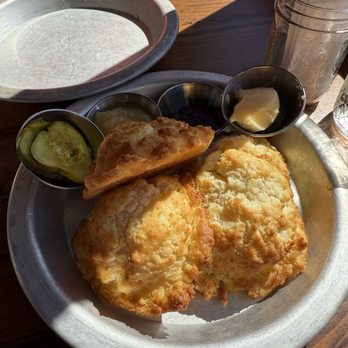 Boomtown Biscuits & Whiskey - Trail Pickens' biscuits with jam flight - Soul Food Near Me - Union, Kentucky