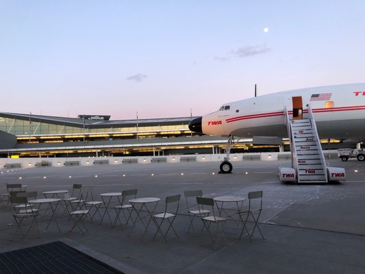 Connie Cocktail Lounge by null