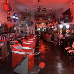 Winn's Barber Shop - Night life but so cute