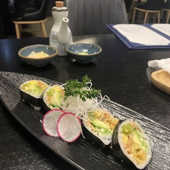Oiza - Yasai Maki - Sushi Bars Near Me - Fresno, California Oiza - Yasai Maki - Sushi Bars Near Me - Fresno, California