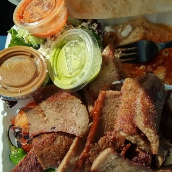 Quebobs Restaurant - Gyro plate - Mediterranean Near Me - Los Angeles, California