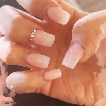 QTs Nails & Spa - Full set ombré with gems- by Andy - Nail Salons Near Me - Reno, Nevada