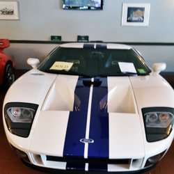 High Marques Motor Cars - A tribute to the original Ferrari killer Ford GT40.