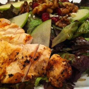 Fire & Ale - Apple Gorgonzola Salad - American Near Me - Sherman, Illinois