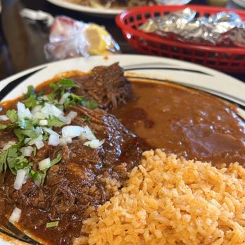 Carnitas Don Cuco - Mexican Near Me - Pacoima, California