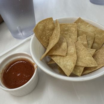 Lola's Kitchen - Complimentary chips and salsa - Mexican Near Me - Barstow, California Lola's Kitchen - Complimentary chips and salsa - Mexican Near Me - Barstow, California