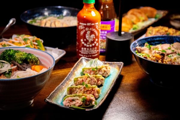 5ive Spice Taco & Banh Mi by null