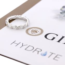 Shop oval lab diamond eternity rings in Memphis. Handcrafted, GIA-certified, sustainable diamonds for timeless elegance.