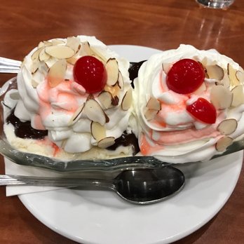 Zippy's Ewa - Hot fudge sundae dessert - Diners Near Me - Ewa Beach, Hawaii Zippy's Ewa - Hot fudge sundae dessert - Diners Near Me - Ewa Beach, Hawaii