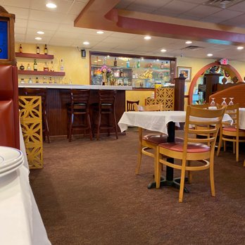 Bombay Sitar - Bar area - Indian Near Me - Canton, Ohio Bombay Sitar - Bar area - Indian Near Me - Canton, Ohio