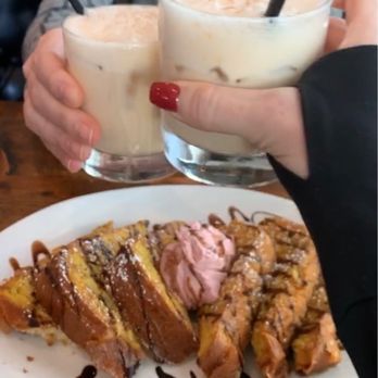 Kith And Kin - Breakfast & Brunch Near Me - Hudson, Massachusetts