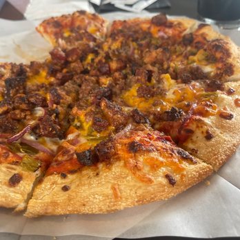 Icebox Brewing North Main Taproom - Hamburger pizza! Yum!!!! But what w the air conditioner!!! So hot in here!!!! - Pizza Near Me - Las Cruces, New Mexico Icebox Brewing North Main Taproom - Hamburger pizza! Yum!!!! But what w the air conditioner!!! So hot in here!!!! - Pizza Near Me - Las Cruces, New Mexico
