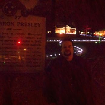 Graceland - #1 son out front - Museums Near Me - Memphis, Tennessee
