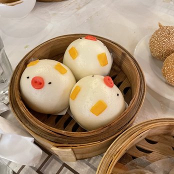Triple Crown Restaurant - Steamed Custard Bun - Dim Sum Near Me - Chicago, Illinois Triple Crown Restaurant - Steamed Custard Bun - Dim Sum Near Me - Chicago, Illinois