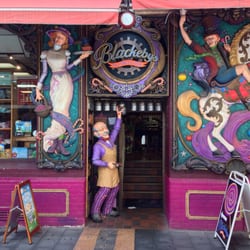 Blackeby's Old Sweet Shop - Grand showcase entrance.